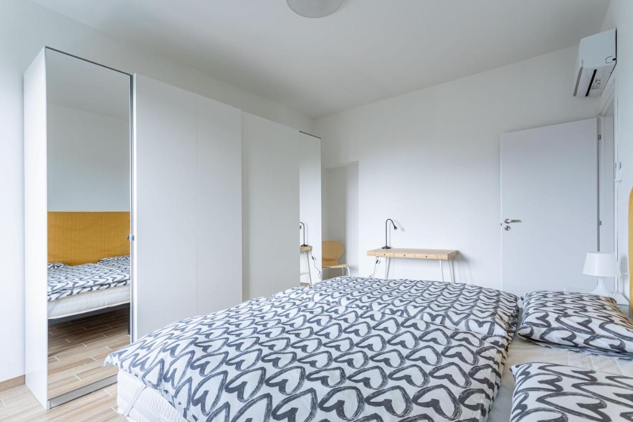 Apartamento House Maga - By Host4U Brescia Exterior foto