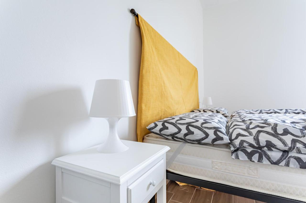 Apartamento House Maga - By Host4U Brescia Exterior foto
